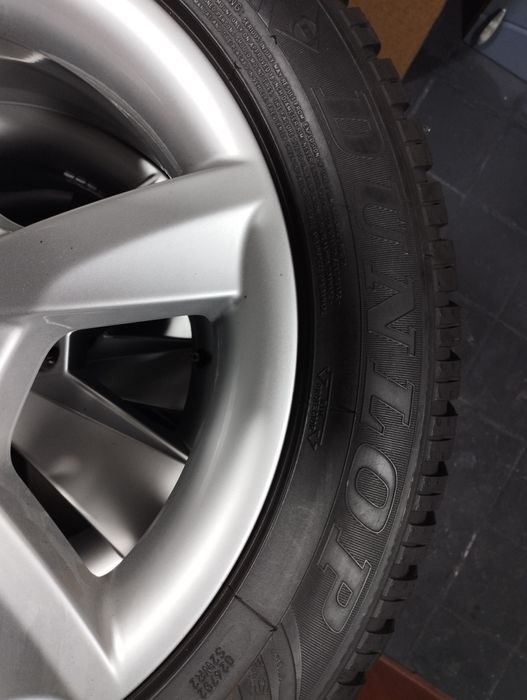 Оригінальні легкосплавні диски Ауді 5*112 з зимовими шинами 205/55/16