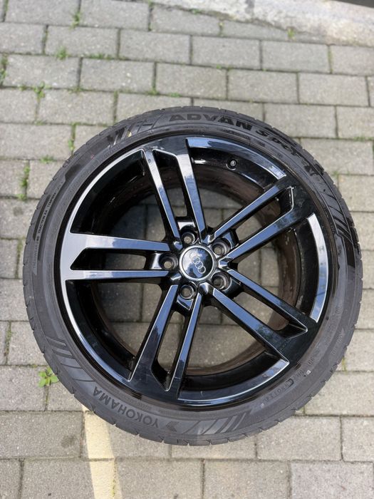 Oryginalne felgi Audi 18” + 2 komplety opon