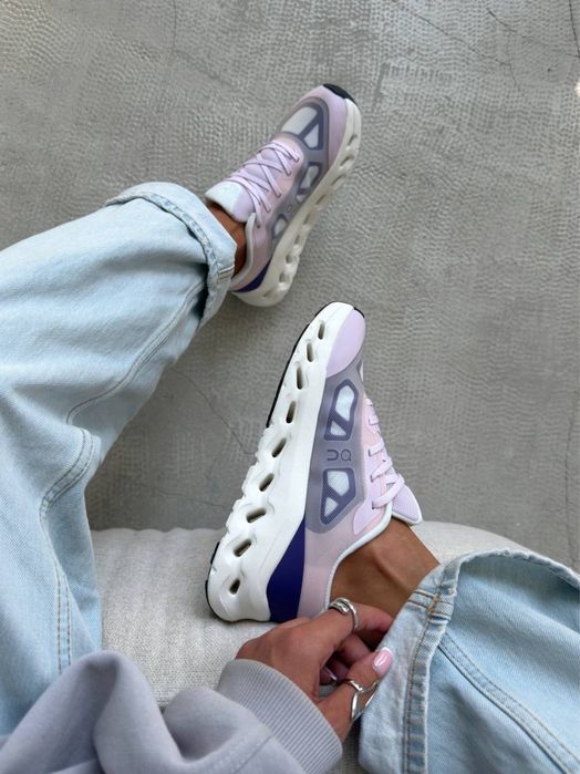 Жіночі спортивні кросівки On Cloudtilt White Violet