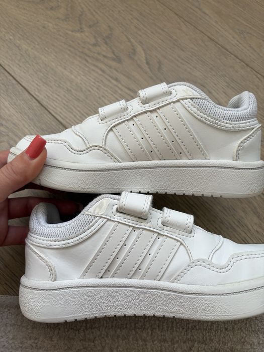 Кеди для дівчинки Adidas розмір 28
