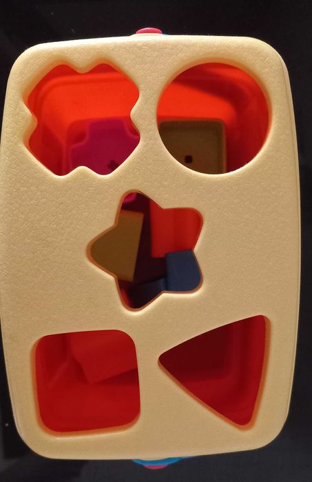 Jogo infantil de encaixe