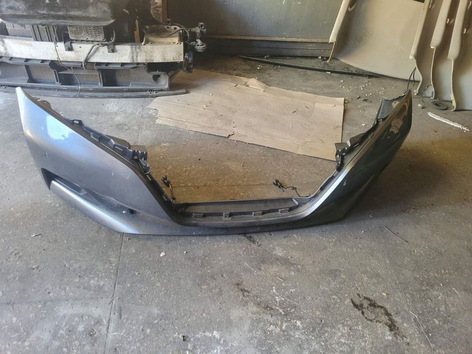 Бампер Передний Задний  Nissan Leaf ZE1 2022-2025