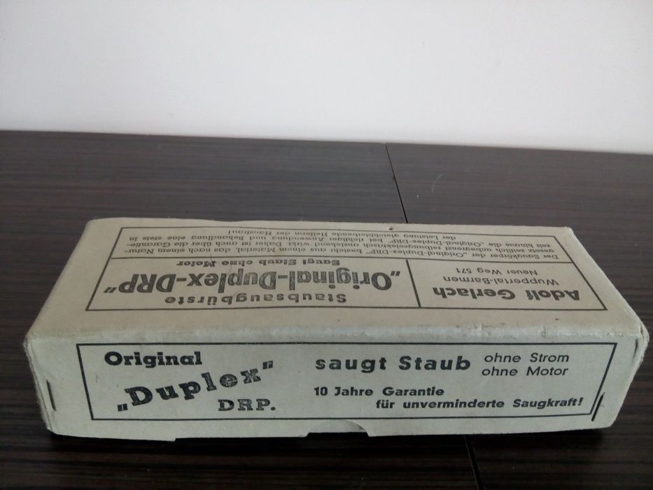 zabytkowa szczotka do ubrań i tapicerki
