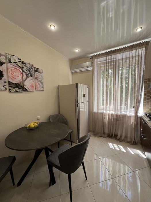 Продаж 2к повнометражної квартири центр міста  Вознесенівський