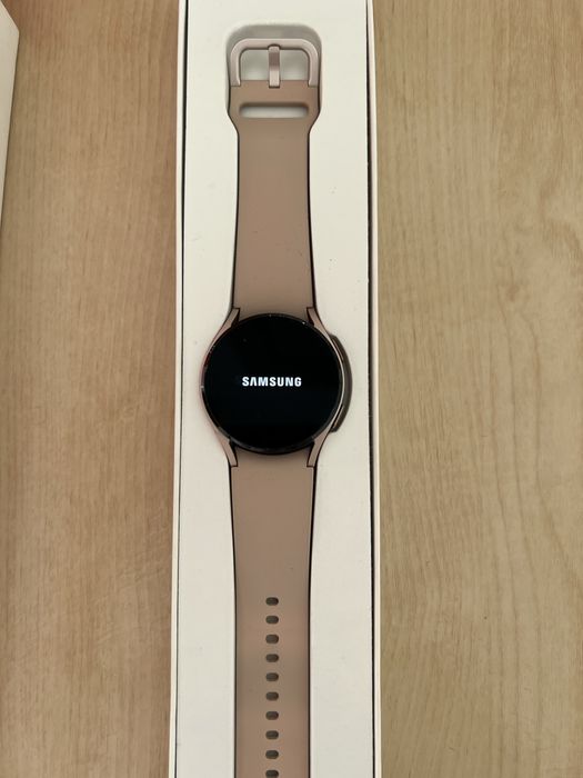 Годинник samsung galaxy watch4