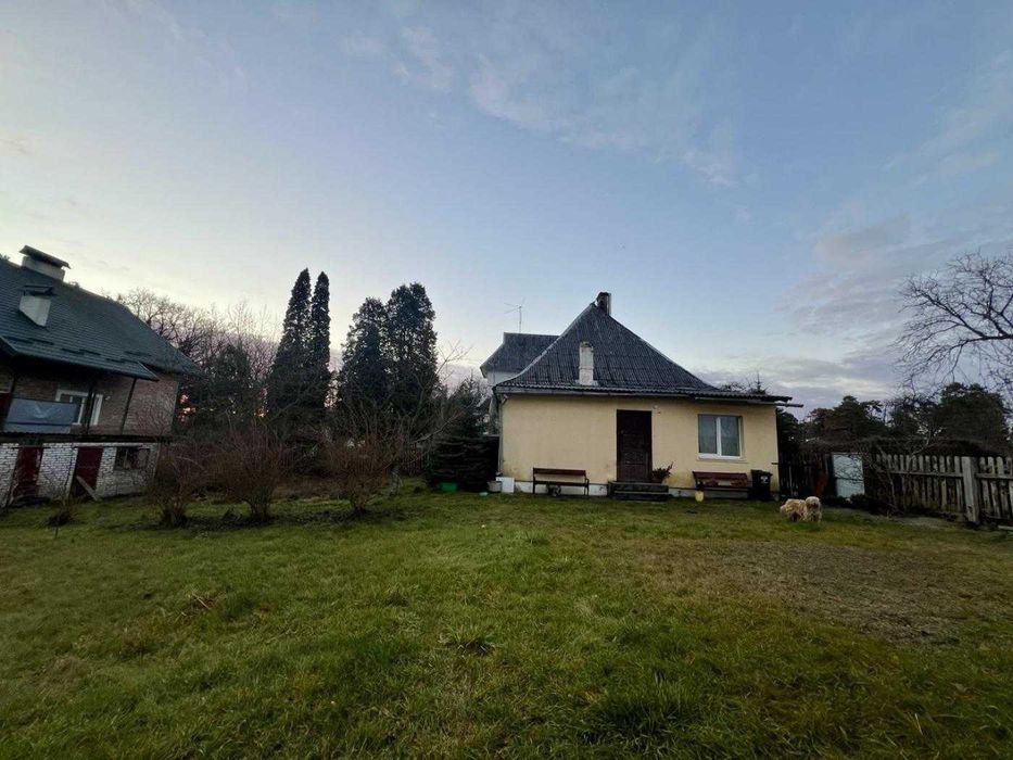 Продаж частини будинку, Брюховичі