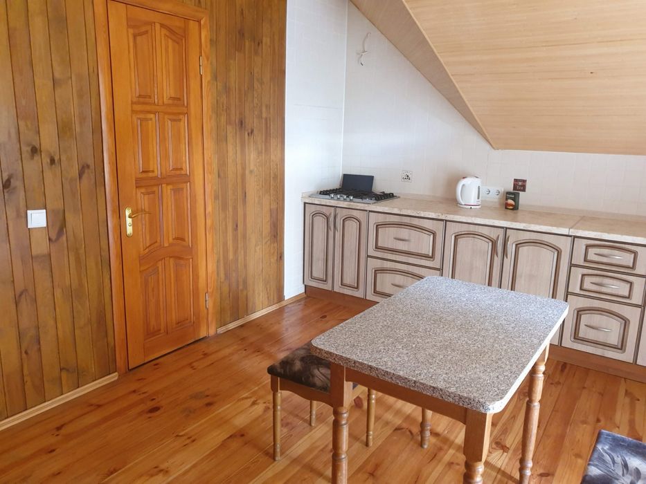 Опенда квартири 12000 всі комунальні сплачує власник