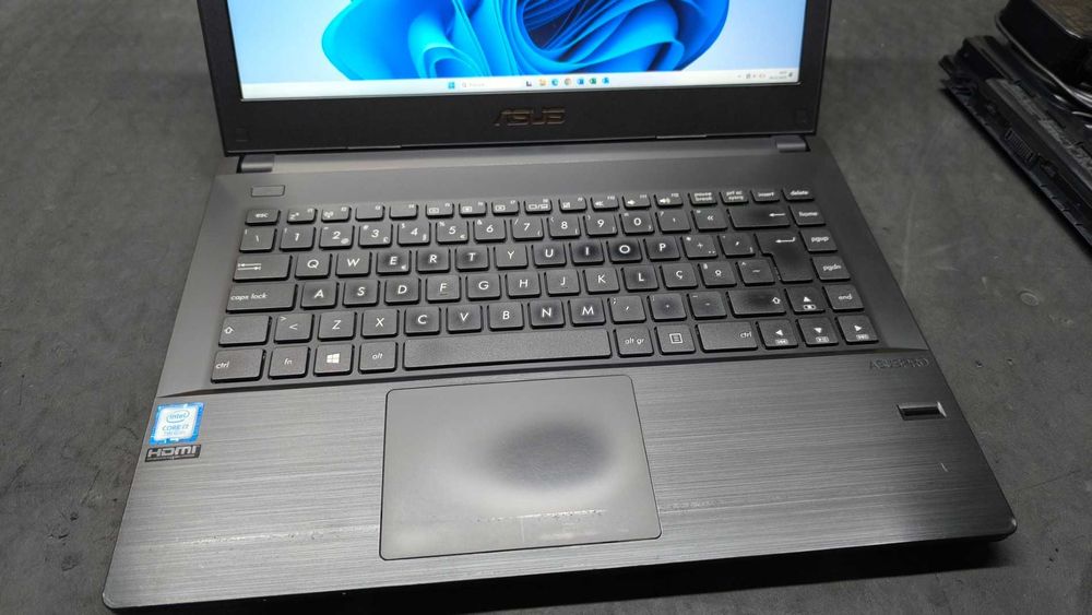 Portátil Asus Pro P2440UQ-FA0057 i7