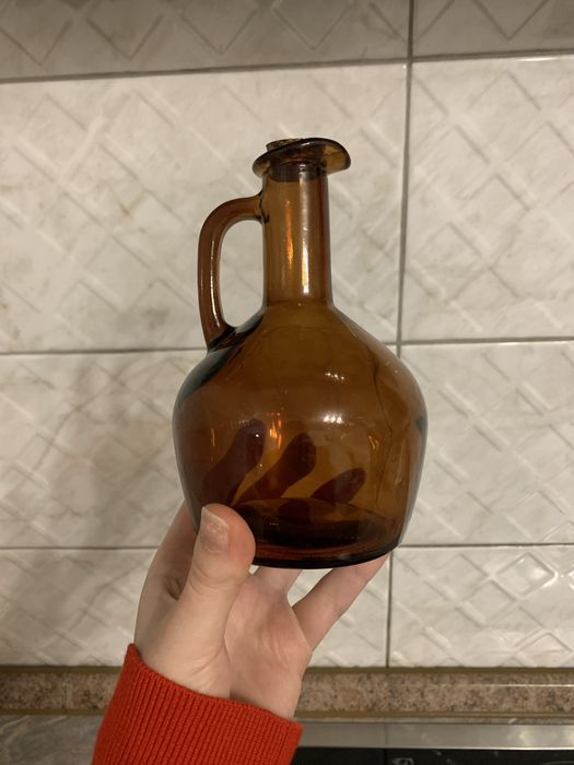 Скляний кухоль для олії, або інших соусів