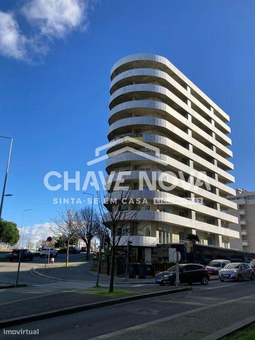 T2 Novo C/2 lugares de garagem no Porto (Bessa)