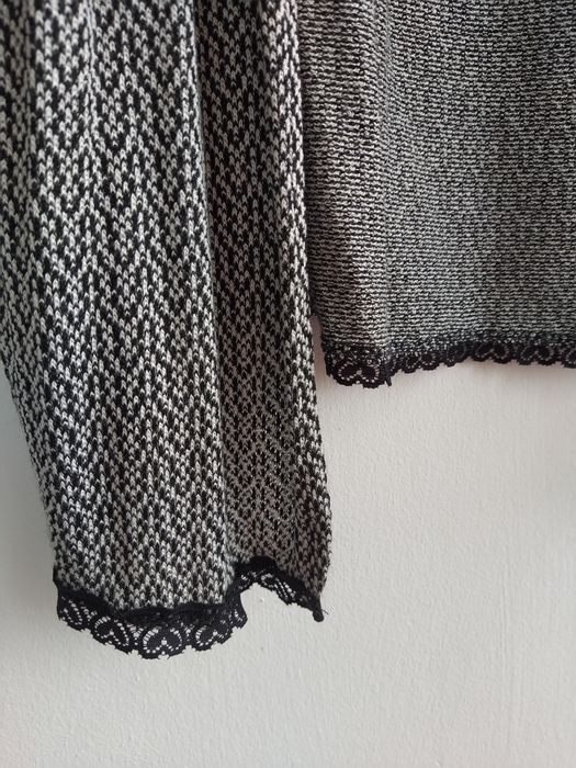 Casaco mesclado preto/branco com renda - Inside - Novo!