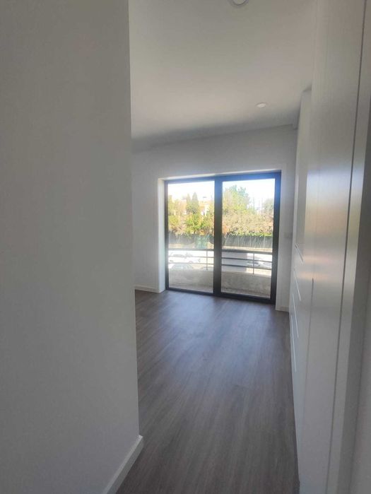 Apartamento T2 Remodelado e Equipado com Elevador em Grijó