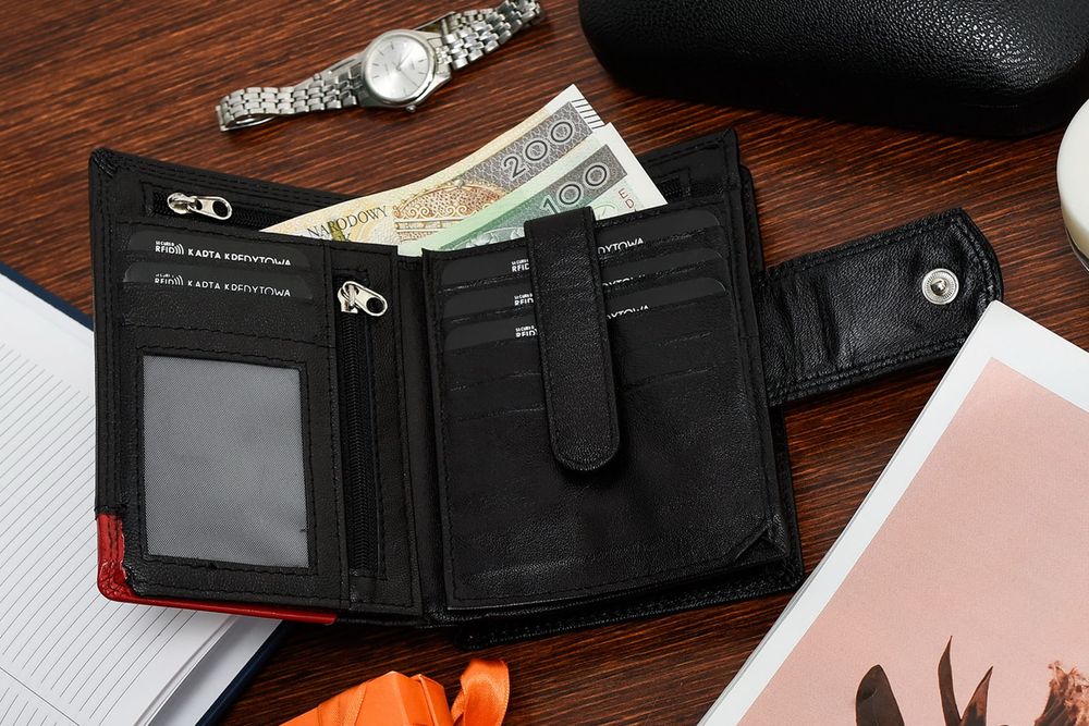 BELTIMORE portfel damski skórzany klasyczny elegancki P200 czarny