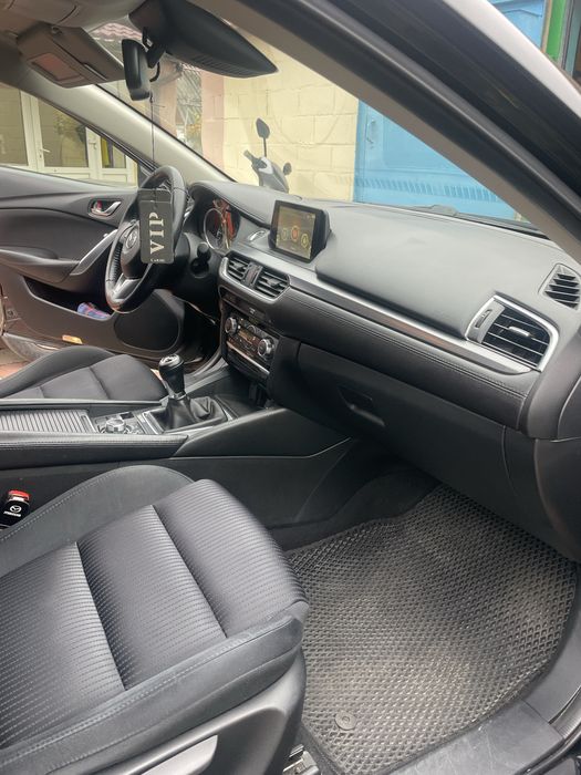 Авто Mazda 6 td 2.2