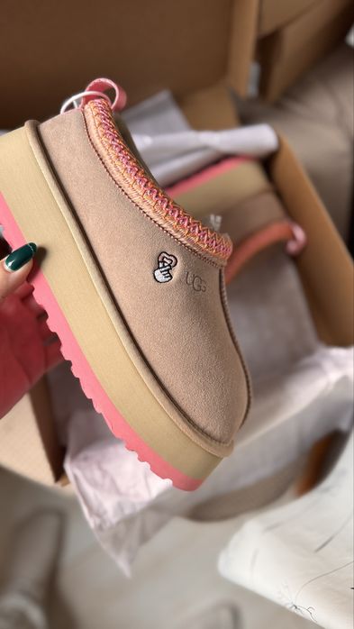 Ugg tazz в наявності