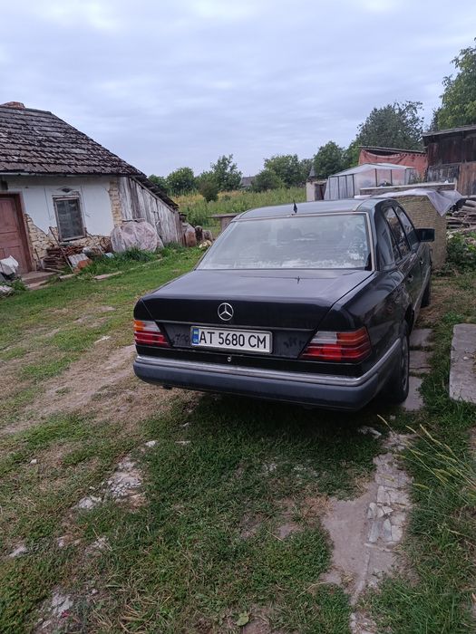 Продам мерса 124