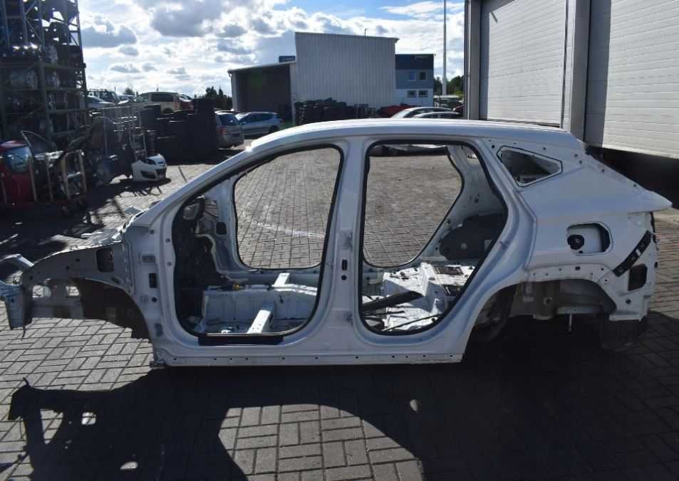 Четверть левая правая передняя задняя Hyundai Tucson 3, 4 чверть