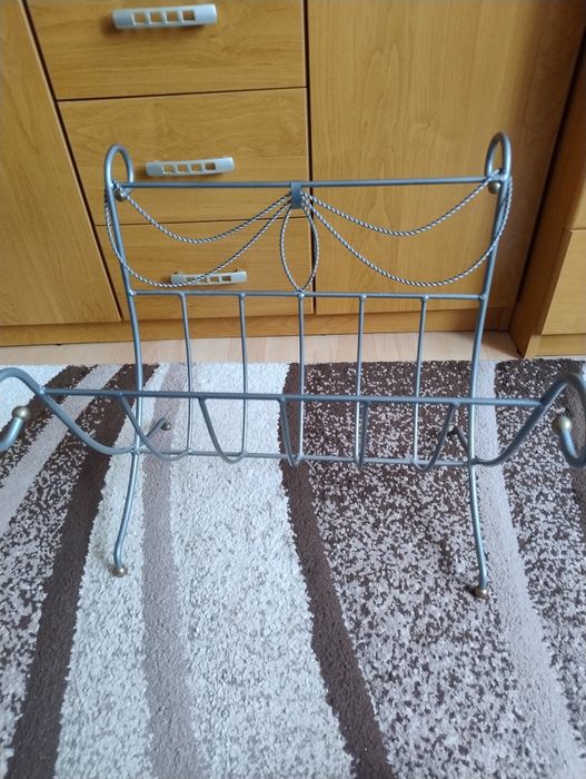 Gazetownik metalowy gazetownik ozdobny