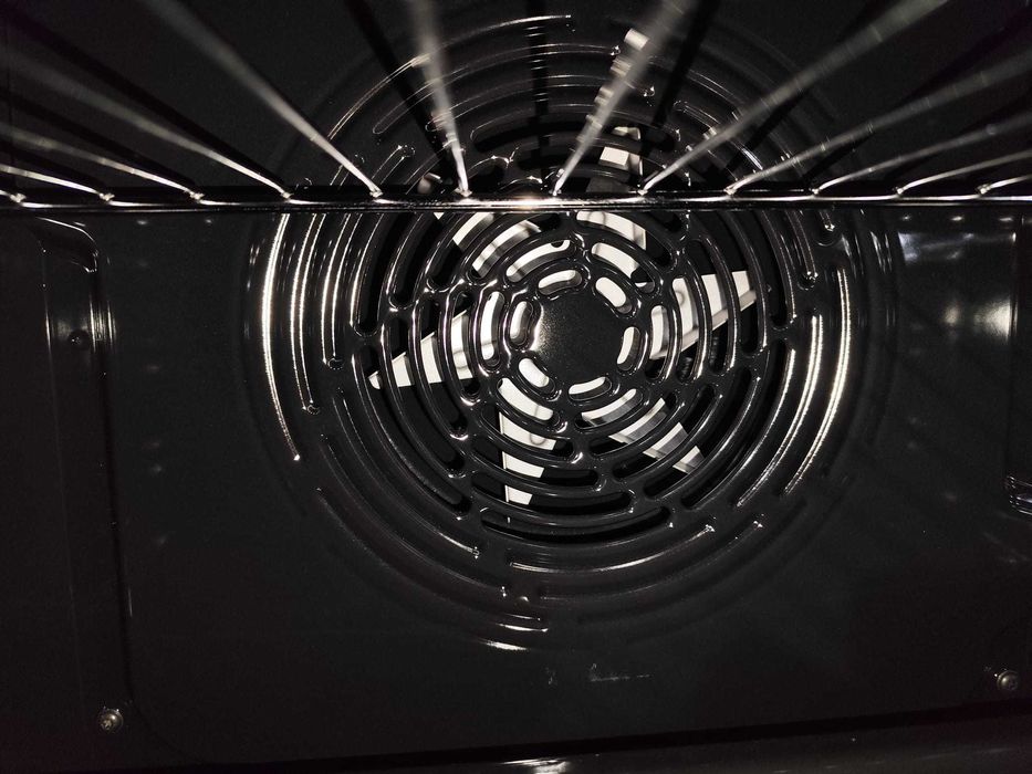 Piekarnik Hisense BI61111AX