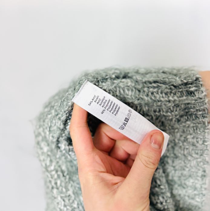 Szary włochaty kardigan z kieszeniami M 38