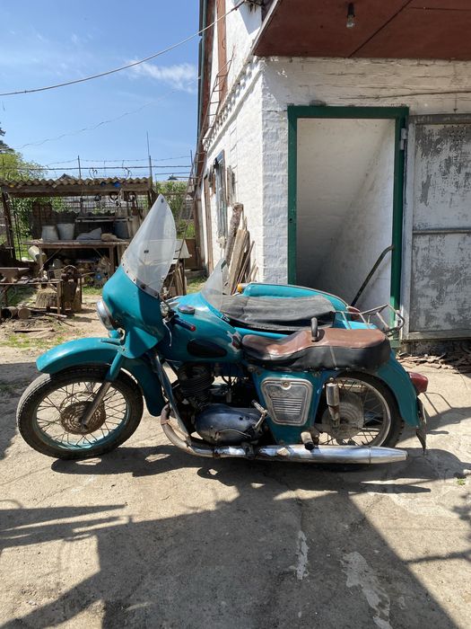 Продаэться мотоцикл иж-56