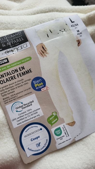 Нові спортивні жіночі штани на флісі