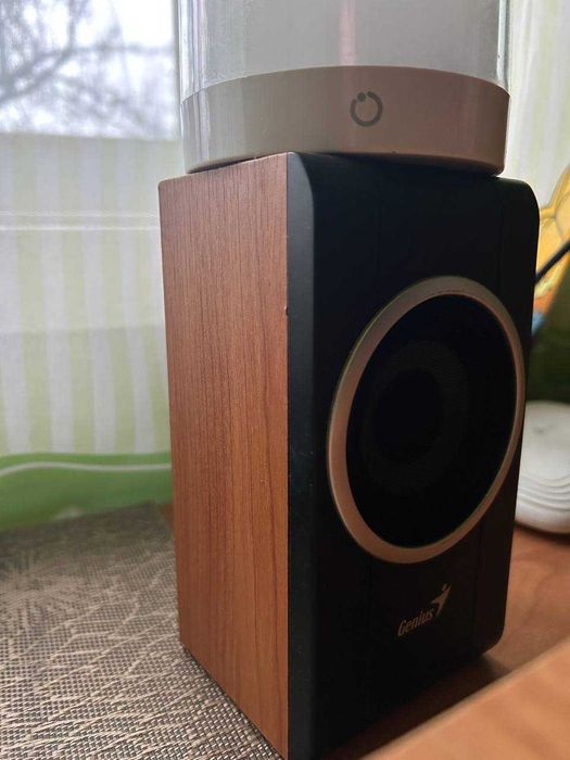 Потужний комп'ютер з мишкою, клавіатурою,колонкою з самбуфером,монітор