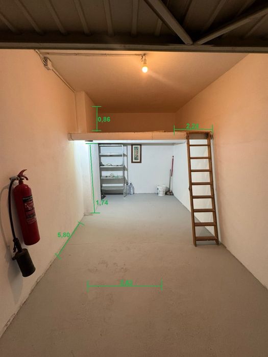 Garagem Box à Venda com Mezanino – Av. Bento de Jesus Caraças, Setúbal