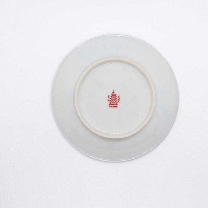 Pires em porcelana oriental