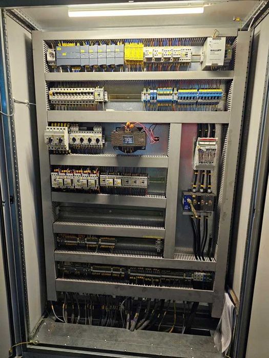 Prasa hydrauliczna Muller 315 ton