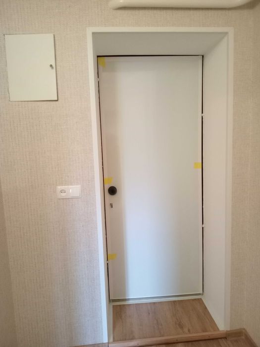 Поклейка обоев,ремонт квартир