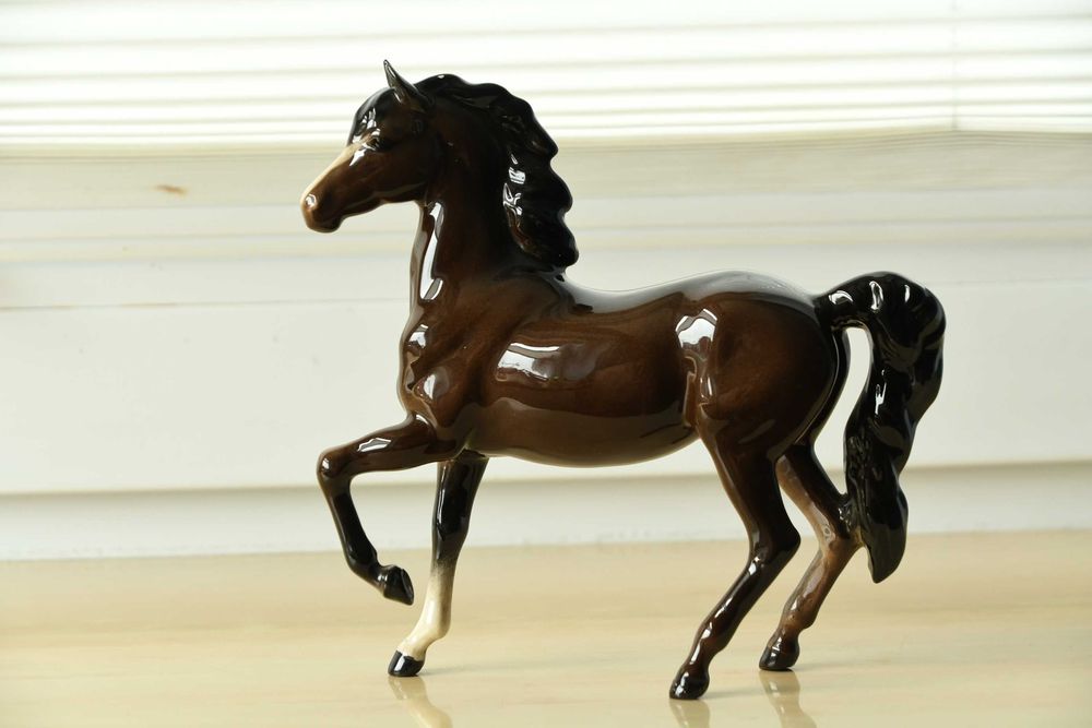 Koń brykający z Beswick Vintage  Anglia