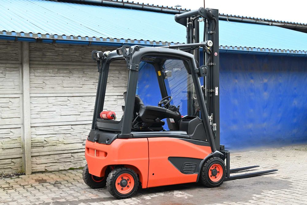 Wózek widłowy Linde E16 P-02 Triplex 592cm 9750mth 2017rok FHP 447