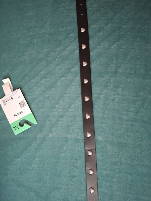 Czarny pasek sinsay XL 121 cm w serduszka