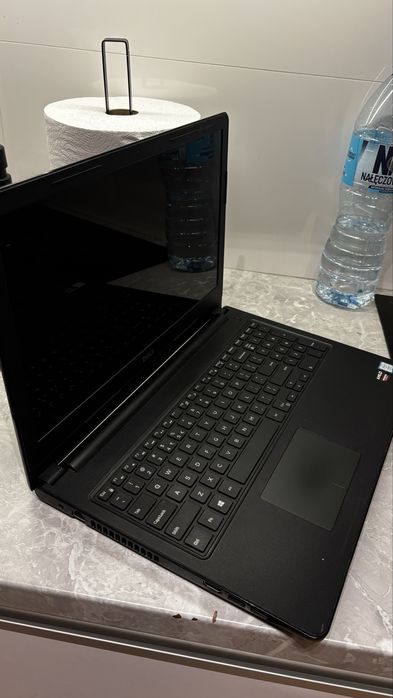 Dell inspirion 15 laptop mocny 15cali windows11