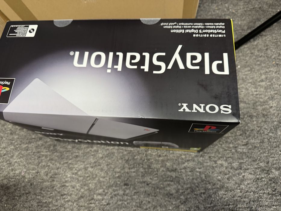 NOWE PS5 30th anniversary edition