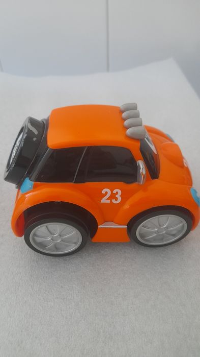 Carro com pilhas Chicco