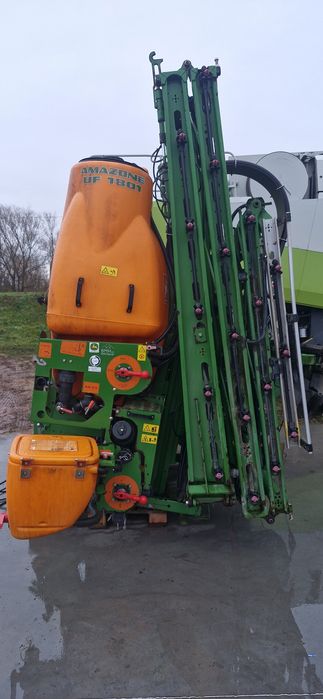 Оприскувач Amazone UF 1801