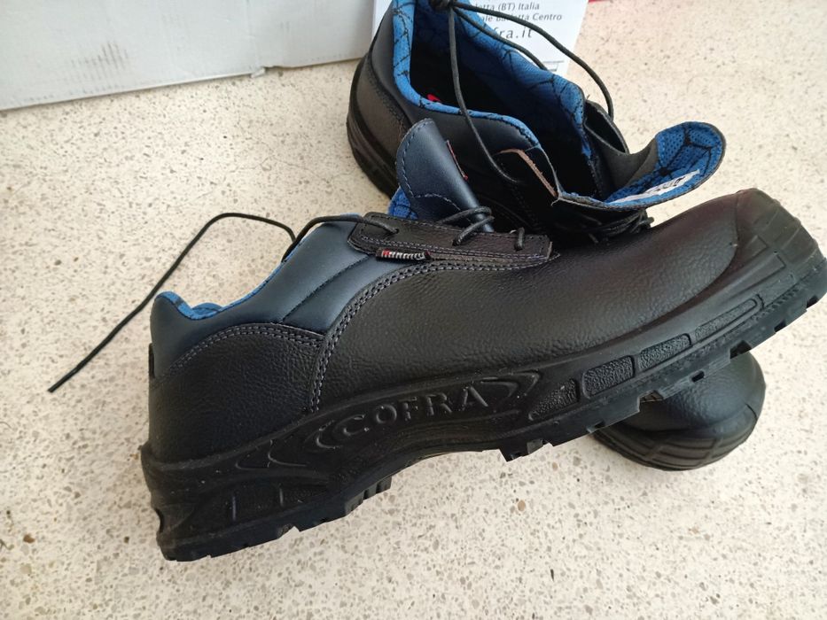 Botas NOVAS biqueira em aço marca COFRA TAMANHO 44