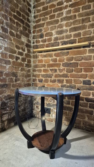 Stolik okrągły z szybą. Nr 1901