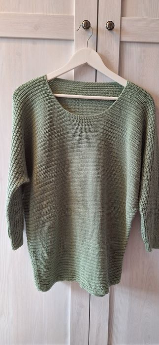 Sweter kolor pistacja