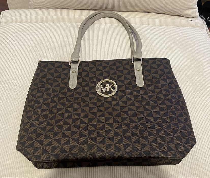 Nowa elegancka torebka