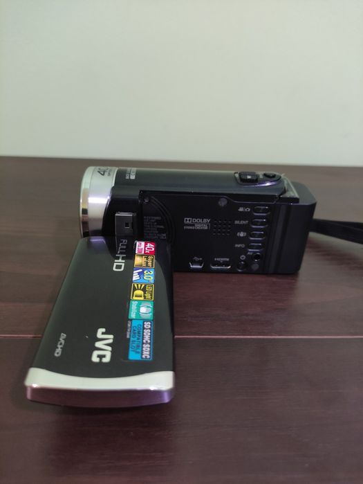 Видеокамера JVC GZ-E205BE