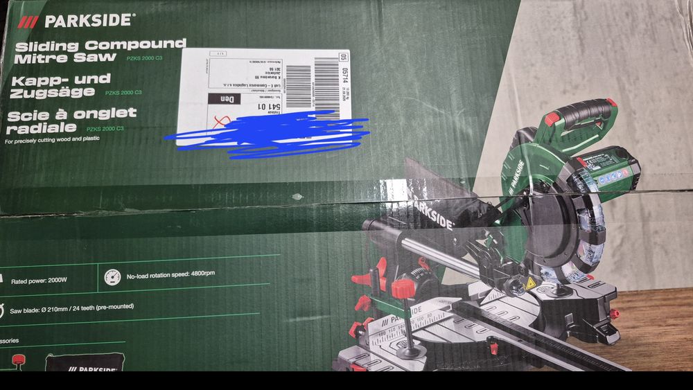 Торцовочная пила PARKSIDE® PZKS 2000 C3 с подачей.