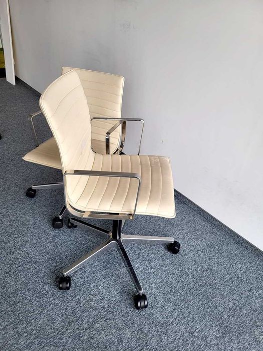 Wyprzedaż  Bejot Obrotowe krzesło biurowe ORTE OT 3DH 102 BEŻOWE