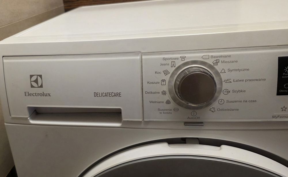 Suszarka do ubrań Elektrolux EDH3487RDE