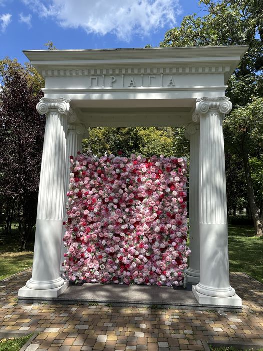 Стильна фотозона преміум-якості для ваших найкращих моментів!