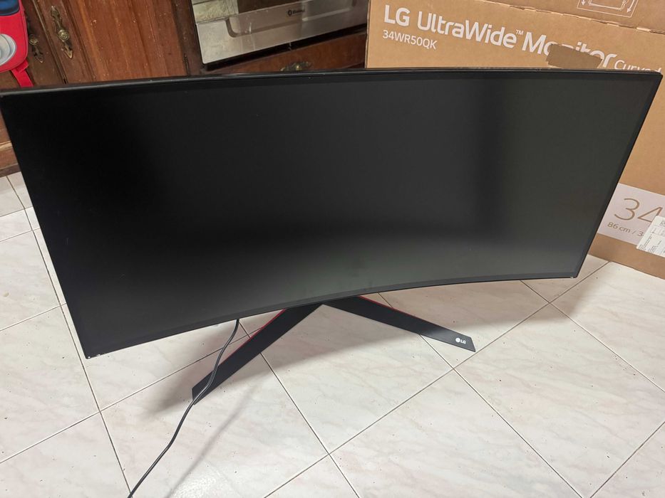 Monitor LG UltraWide Curved 34WR50QK