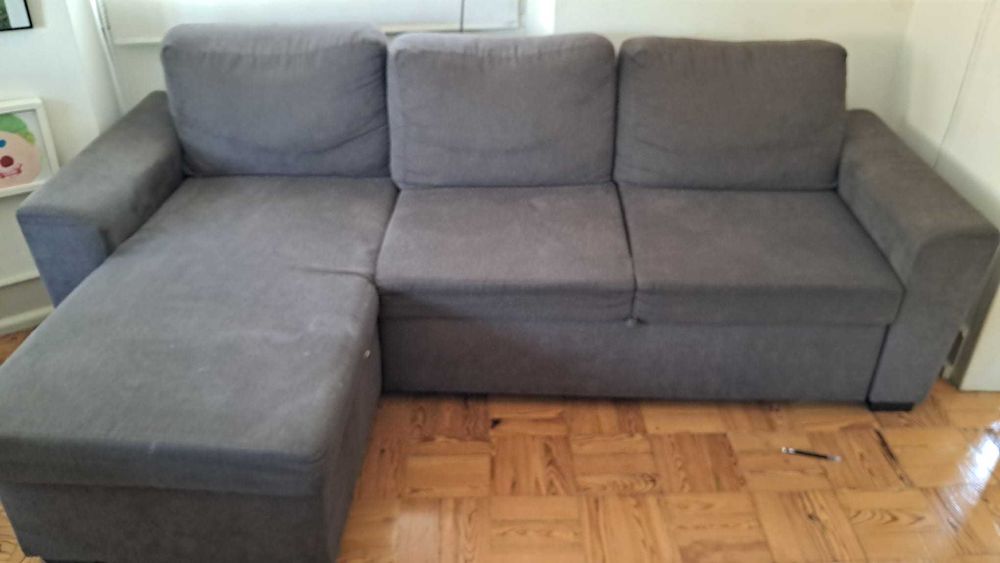 Sofá com chaise longue em bom estado
