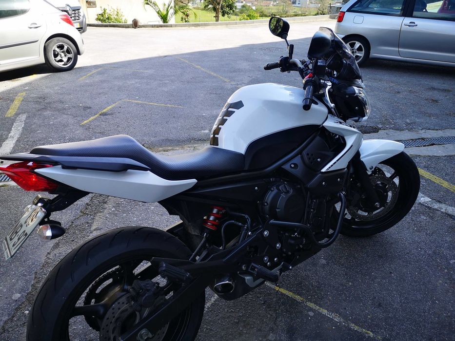 Yamaha XJ6 2012.